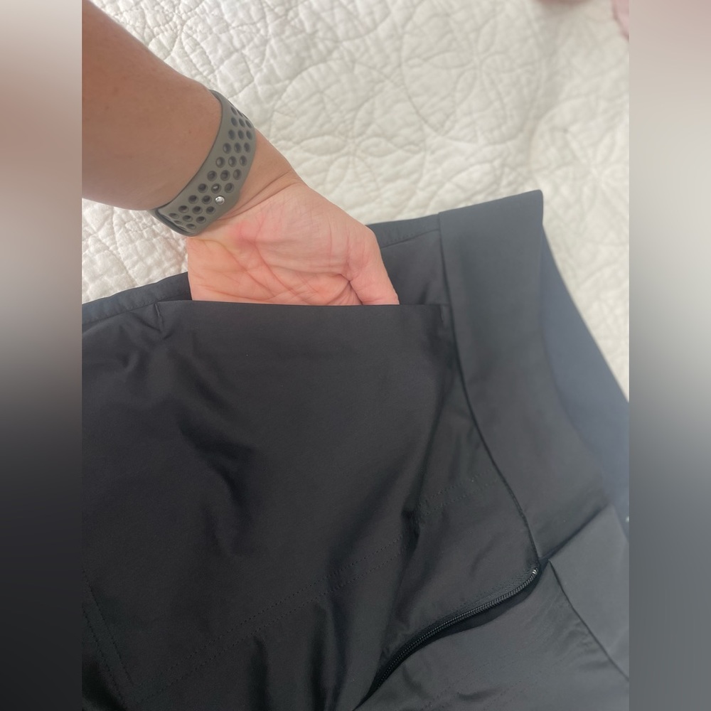 NWT Athleta Radiant Joggers Black - Picture 8 of 8